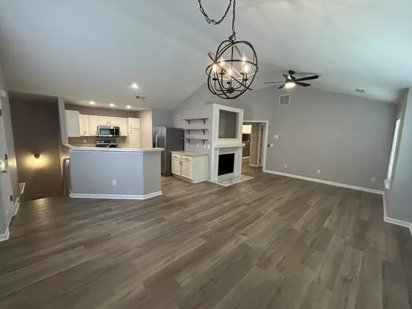 Acworth, GA 30101,2553 Willow Grove RD NW #13