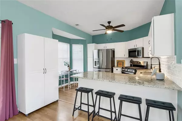 Acworth, GA 30101,4336 THORNGATE LN