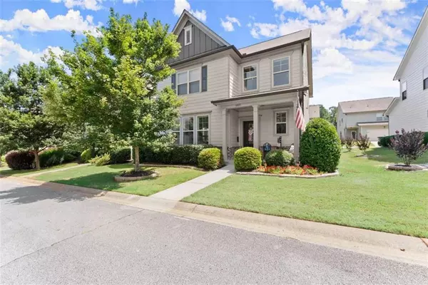 6021 Harbour Mist DR, Flowery Branch, GA 30542
