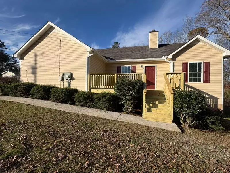 135 Mccoy DR, Carrollton, GA 30116