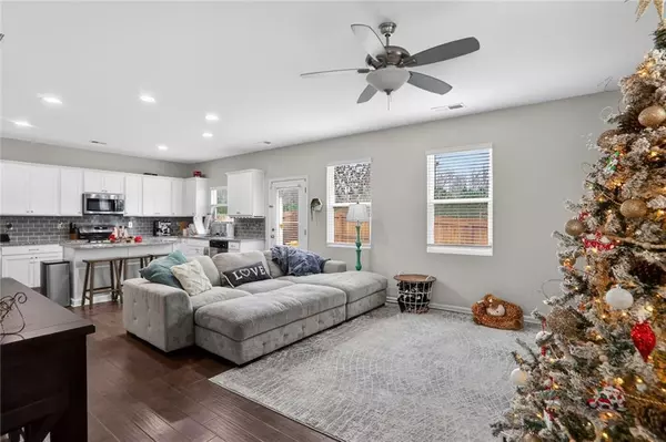 Canton, GA 30114,594 Summit PT