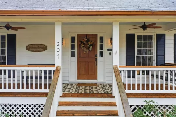 Woodstock, GA 30188,201 Lexington DR