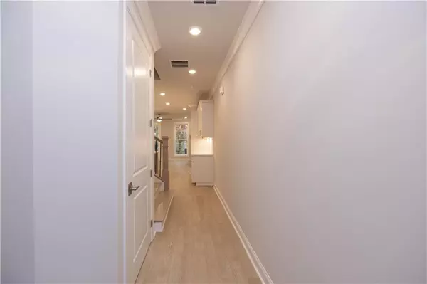 Johns Creek, GA 30022,153 Wards Crossing WAY #8