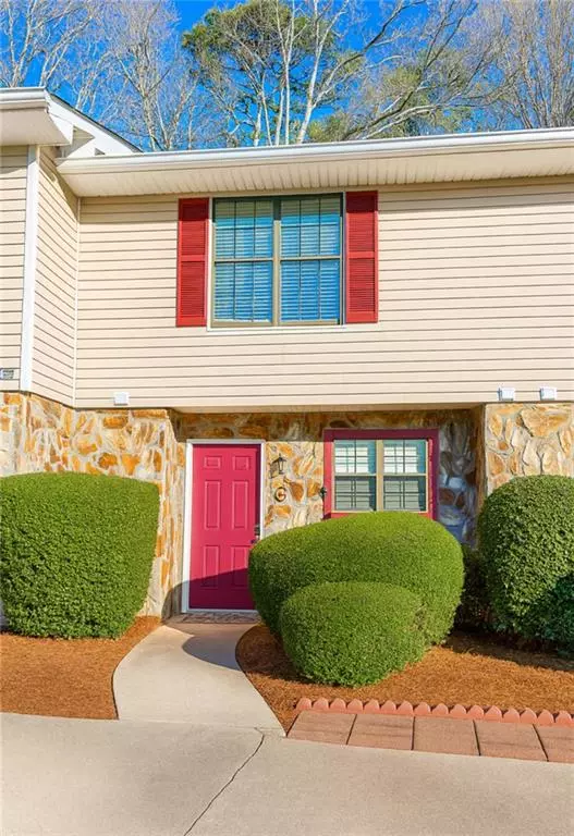 2498 Hidden Cove CT, Gainesville, GA 30501