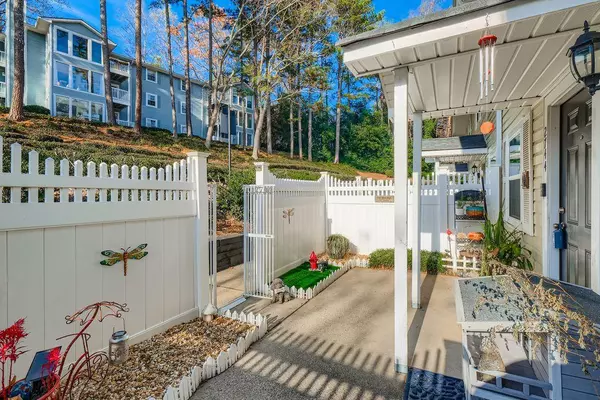 Marietta, GA 30067,2744 St Augustine TRL SE