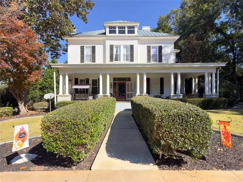 225 N Indian Springs DR N, Forsyth, GA 31029