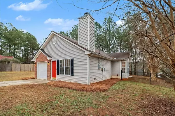 6731 Browns Mill TRL, Lithonia, GA 30038