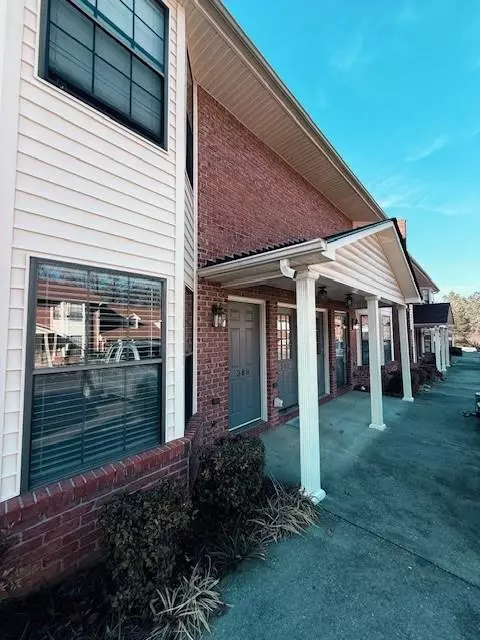 Calhoun, GA 30701,389 Mount Vernon DR