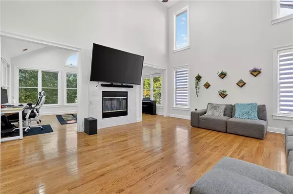 Alpharetta, GA 30005,410 Fox Chase CIR