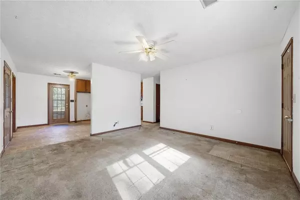 Conyers, GA 30094,850 King DR SE