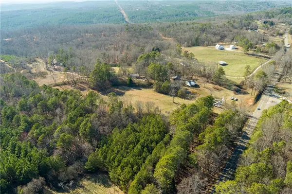 Ball Ground, GA 30107,170 Sperin Cabinet RD