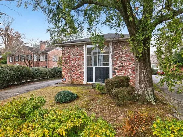 Atlanta, GA 30319,3668 Kingsboro RD NE #10