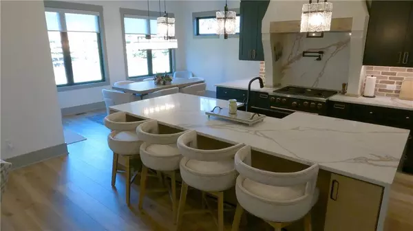 Alpharetta, GA 30009,192 Upshaw DR