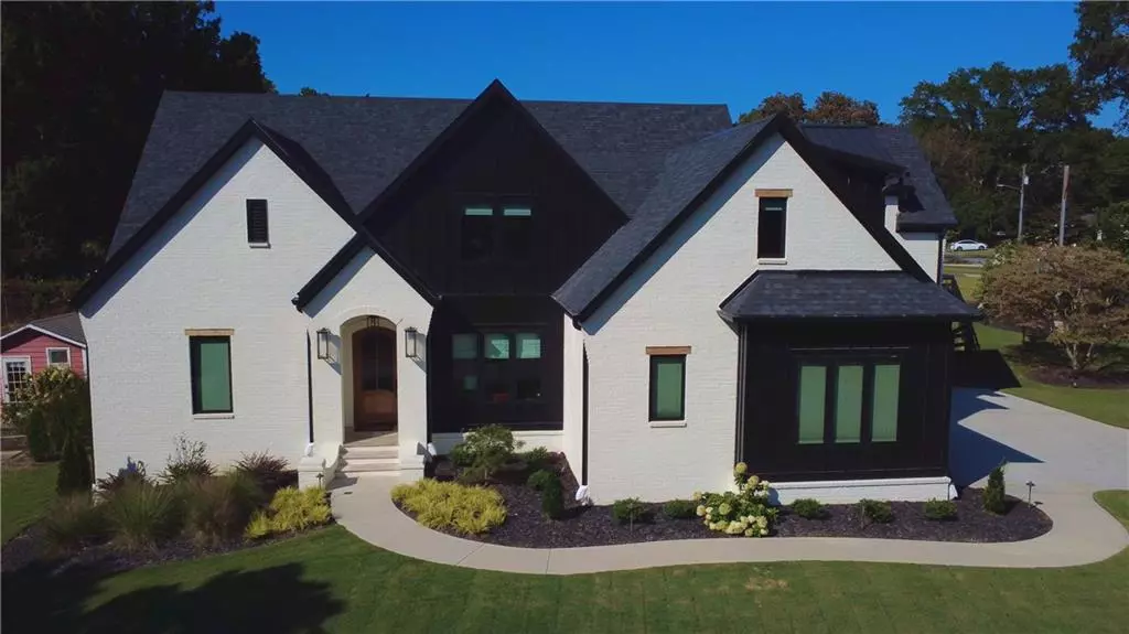 192 Upshaw DR, Alpharetta, GA 30009