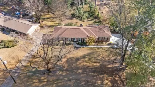 Lilburn, GA 30047,724 Rebecca ST NW