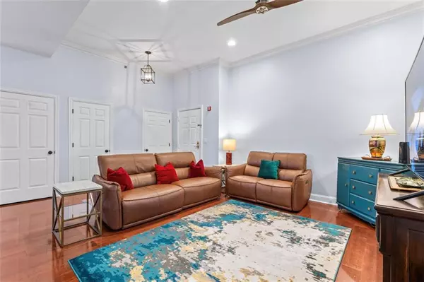 Atlanta, GA 30309,1735 Peachtree ST NE #408