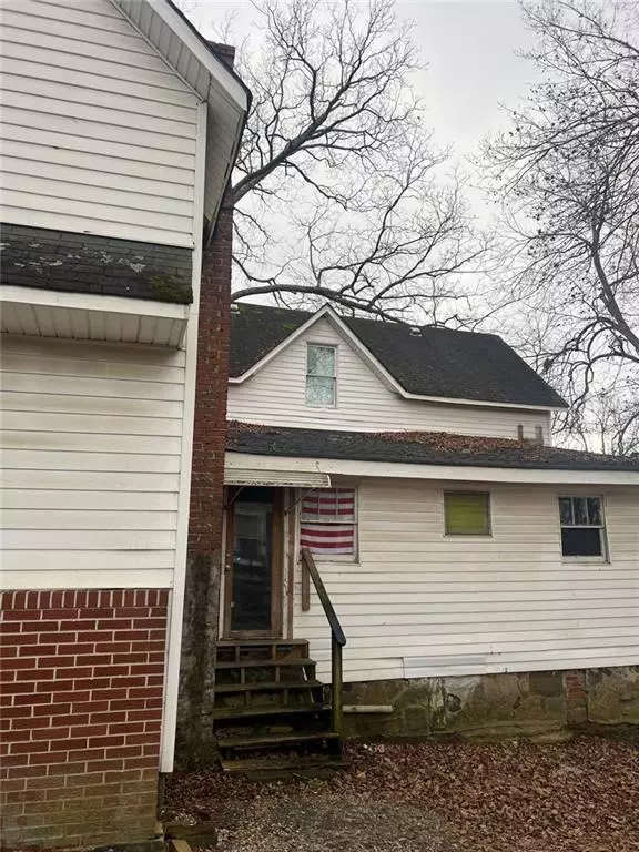 La Fayette, GA 30728,304 S Cherokee ST