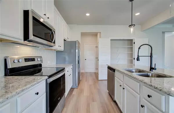 Snellville, GA 30039,3506 Iron Hearth BND