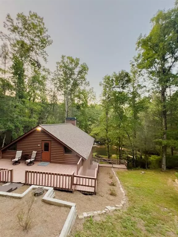 893 Hooper RD, Cleveland, GA 30528