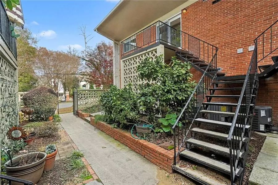 1822 N Rock Springs RD NE #4, Atlanta, GA 30324