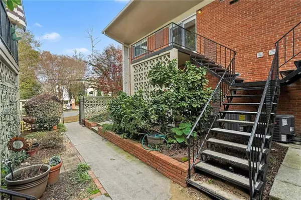 1822 N Rock Springs RD NE #4, Atlanta, GA 30324