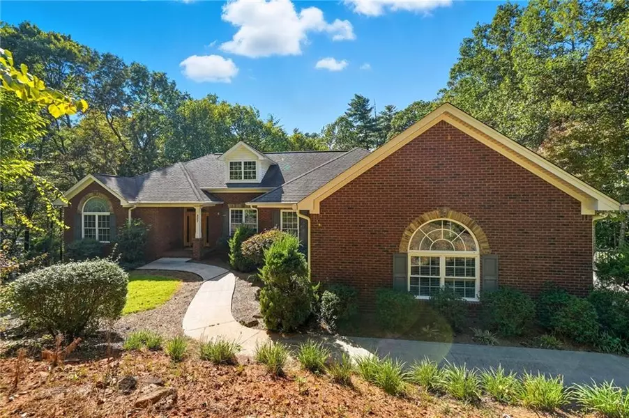257 Foothills DR, Cleveland, GA 30528