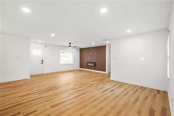 Atlanta, GA 30315,766 Pegg RD SW