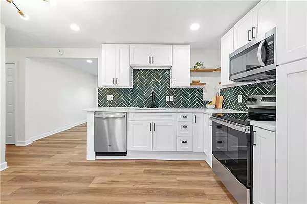 Atlanta, GA 30331,578 Alfred RD NW