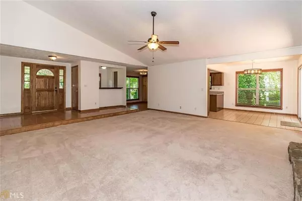 Alpharetta, GA 30022,330 Broken Lance PL