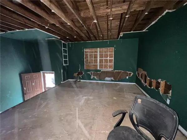 Lithonia, GA 30058,5827 Christopher LN