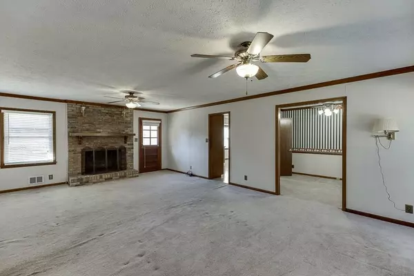 Lilburn, GA 30047,517 Cole DR