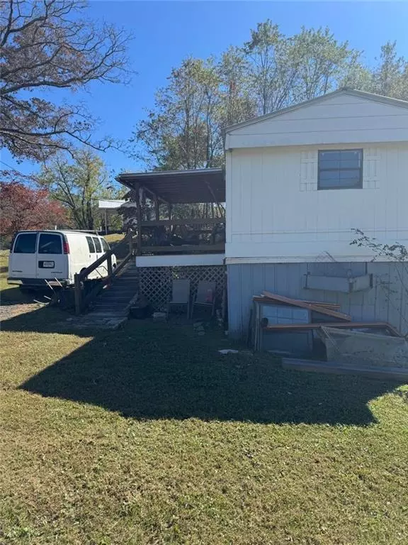 Mineral Bluff, GA 30559,7622 Mineral Bluff HWY