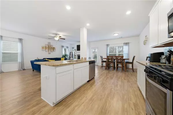 Atlanta, GA 30349,4000 Lake Manor WAY