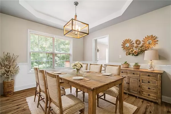 Canton, GA 30114,327 Red Fox DR