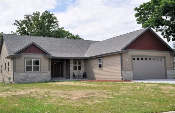 W177N8895 St. Thomas Dr, Menomonee Falls, WI 53051