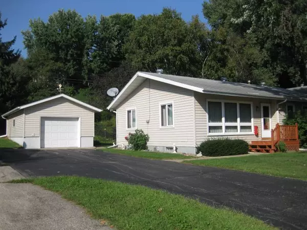 425 LEE ST, Holmen, WI 54636