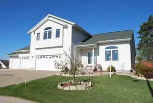 Holmen, WI 54636,404 Hunter Ct