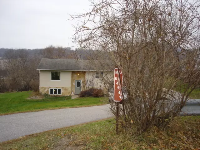 N4947 Oakview Dr, Hamilton, WI 54669