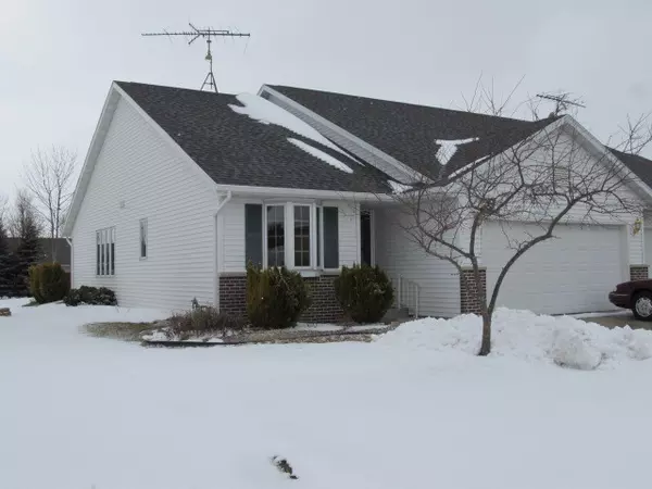 171 Lexington CT, Sheboygan Falls, WI 53085