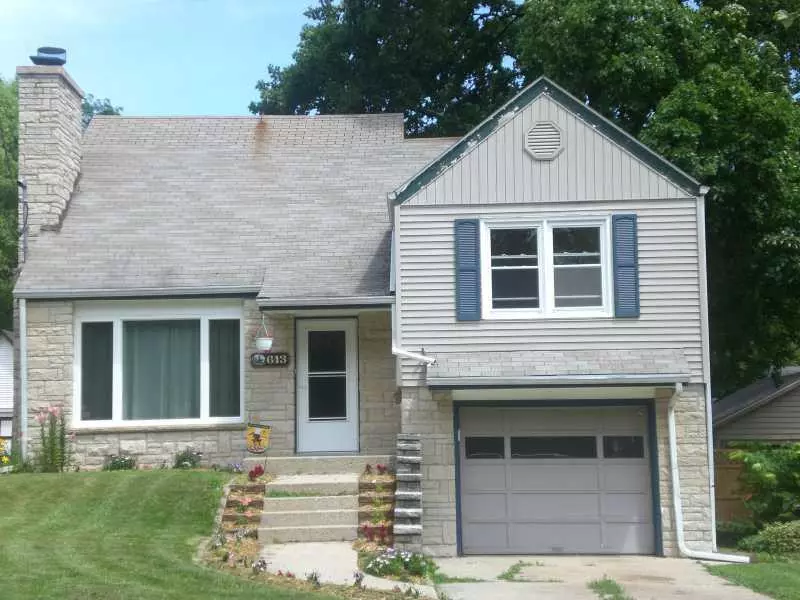 Delavan, WI 53115,613 Parish St