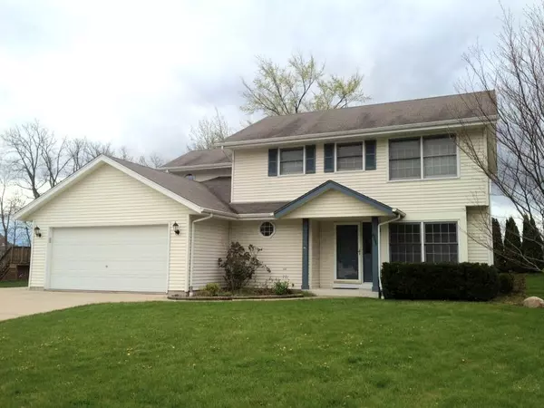 601 E Jessica Cir, Oak Creek, WI 53154