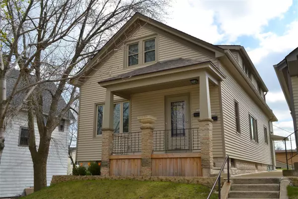 1043 E Potter Ave Unit 1043a, Milwaukee, WI 53207