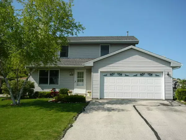 1380 James Cir, South Milwaukee, WI 53172