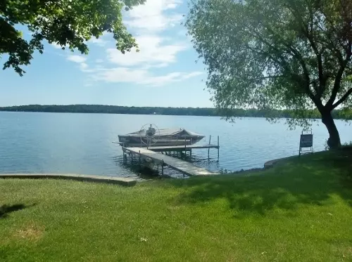 Twin Lakes, WI 53181,3004 Lakeshore Way