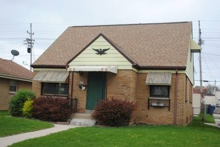 6415 W Leon Ter, Milwaukee, WI 53218