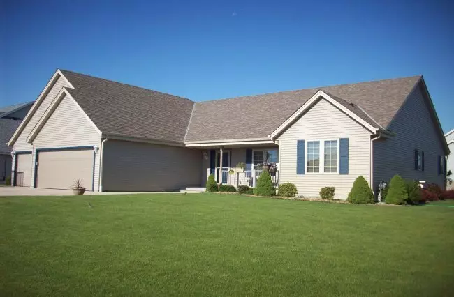 4010 Stormy Dr, Dover, WI 53139