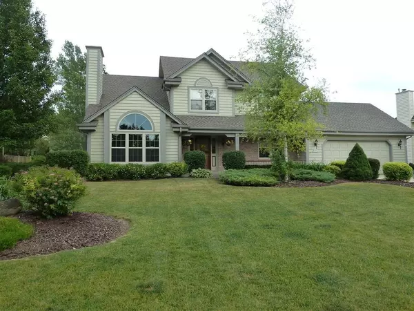 W151N10178 Windsong Cir W, Germantown, WI 53022