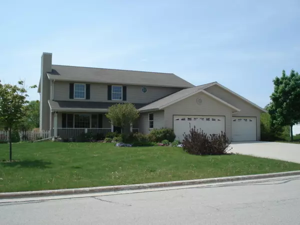 987 River Meadows Dr, Sheboygan Falls, WI 53085