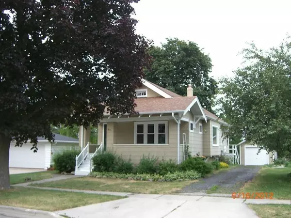 631 N Broad St, Elkhorn, WI 53121