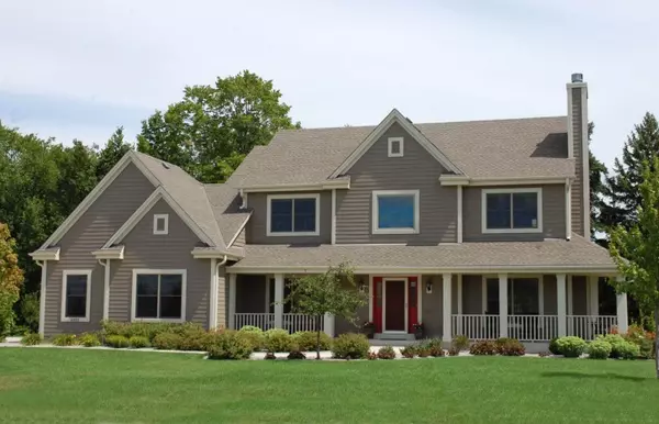 6922 S Harvard Dr, Franklin, WI 53132